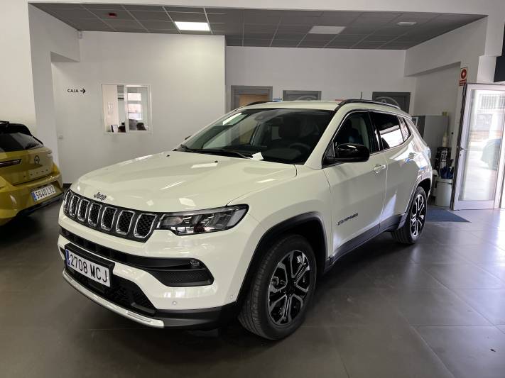 Jeep Compass  1.3 Gse T4 96kW (130CV) MT FWD Limited 1 segunda mano