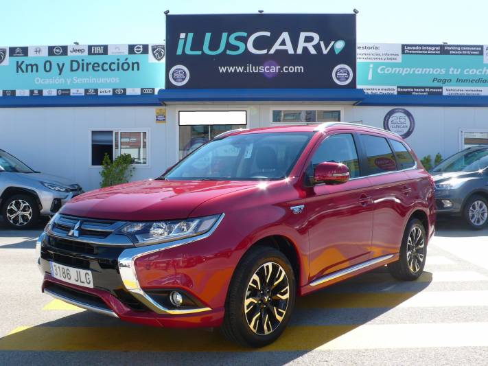 Mitsubishi Outlander PHEV Kaiteki 4WD 1 segunda mano